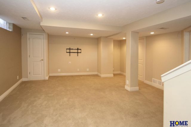 2941 Jackson Drive, Lincoln, NE 68502