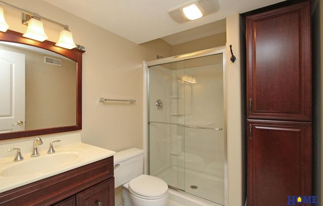 2941 Jackson Drive, Lincoln, NE 68502