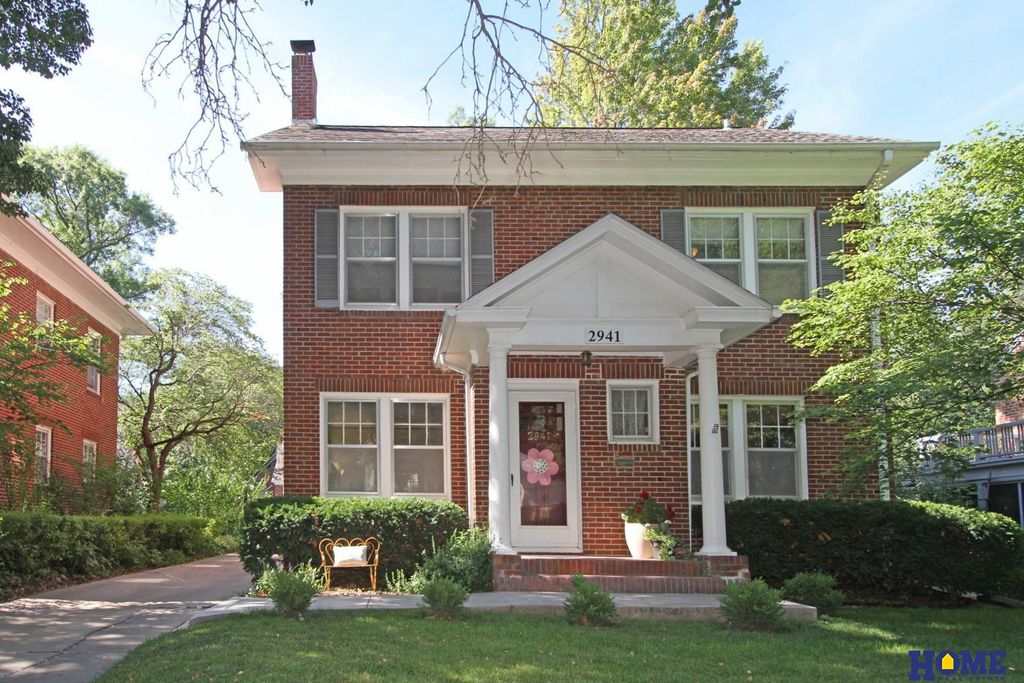2941 Jackson Drive, Lincoln, NE 68502