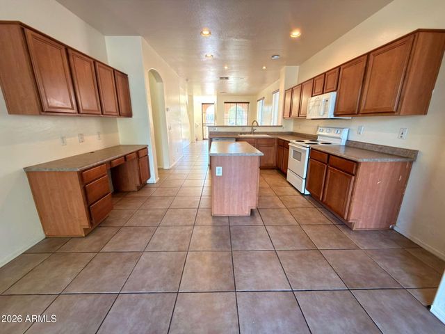 3832 W GLASS Lane, Phoenix, AZ 85041