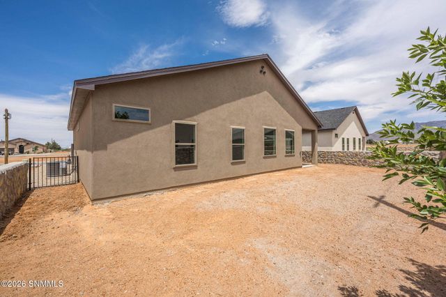 5922 Diaz Loop, Las Cruces, NM 88012