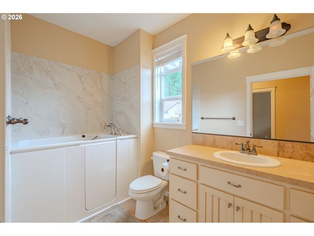 10104 Ne 160TH Ave, Vancouver, WA 98682