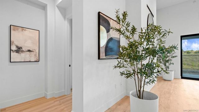 16925 Old Coach Rd, Poway, CA 92064