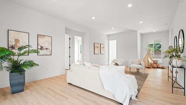 16925 Old Coach Rd, Poway, CA 92064