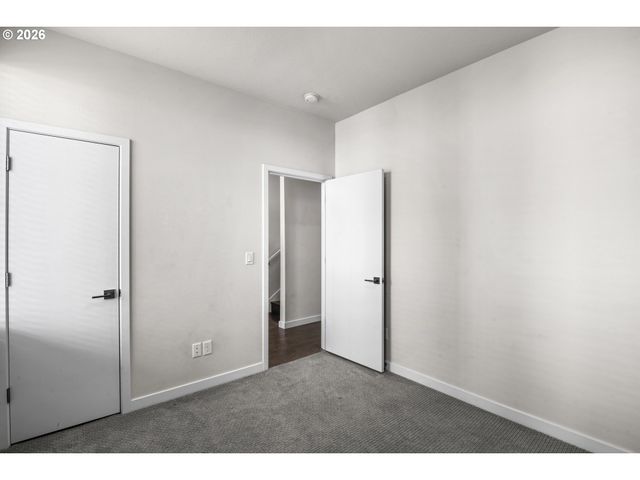 6642 Se 16TH Ave, Portland, OR 97202