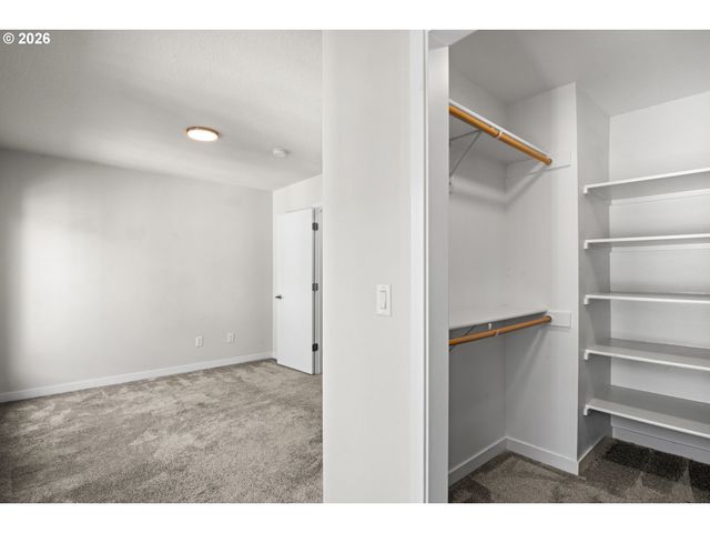 6642 Se 16TH Ave, Portland, OR 97202