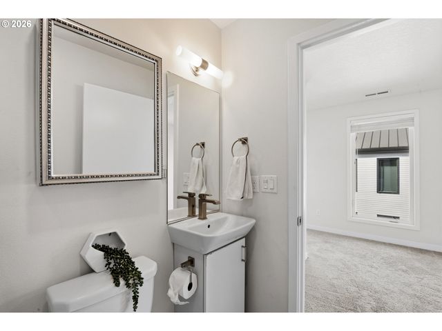 6642 Se 16TH Ave, Portland, OR 97202