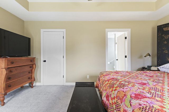 601 TOMAHAWK DR, Columbia, MO 65203