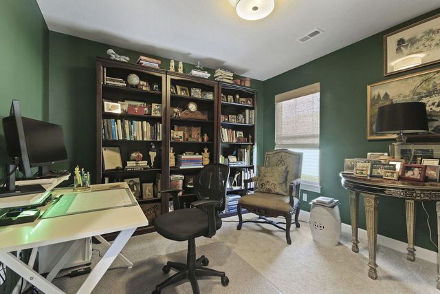 601 TOMAHAWK DR, Columbia, MO 65203