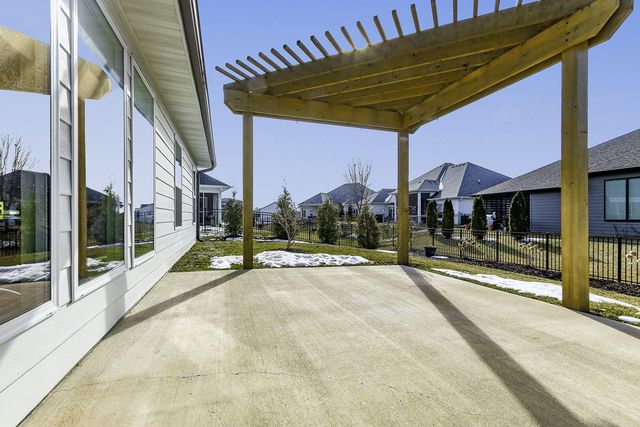 601 TOMAHAWK DR, Columbia, MO 65203