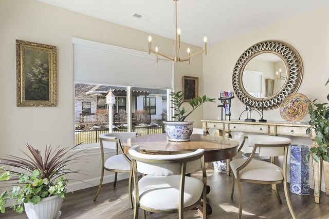 601 TOMAHAWK DR, Columbia, MO 65203