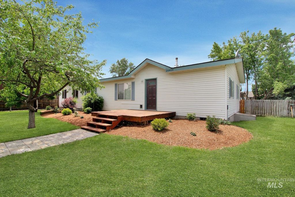 20409 S Main St, Carey, ID 83320 photo 1