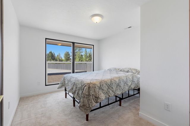 1627 W Courtland Ave, Spokane, WA 99205