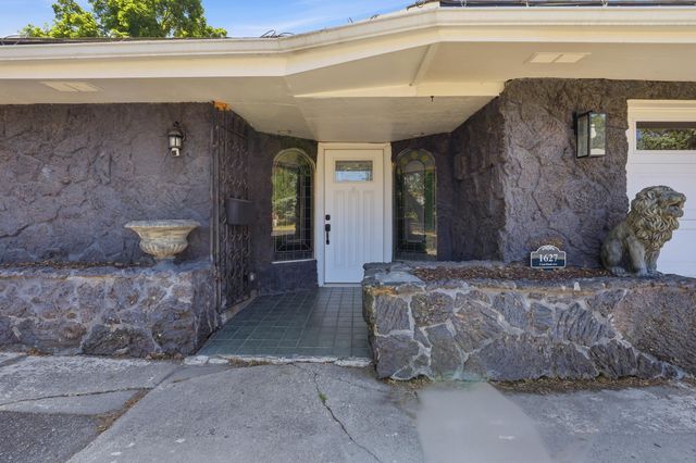 1627 W Courtland Ave, Spokane, WA 99205