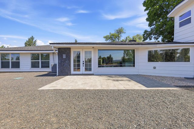 1627 W Courtland Ave, Spokane, WA 99205