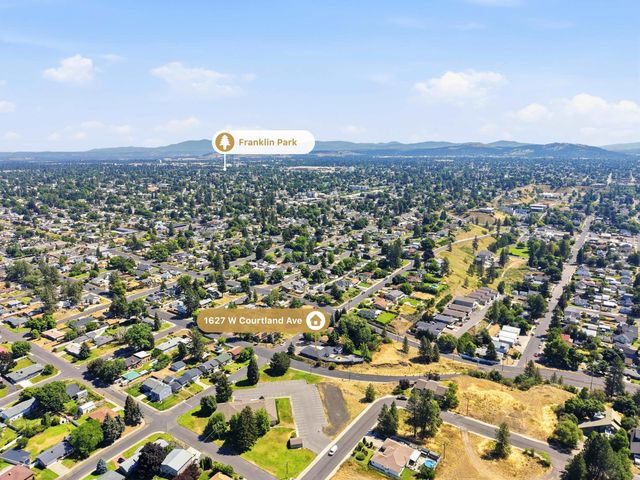 1627 W Courtland Ave, Spokane, WA 99205