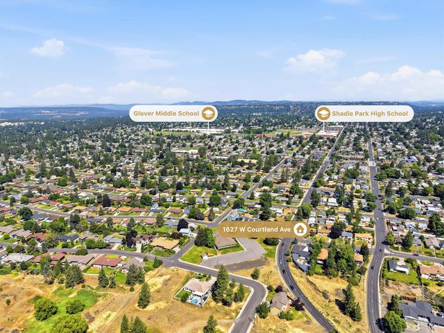 1627 W Courtland Ave, Spokane, WA 99205