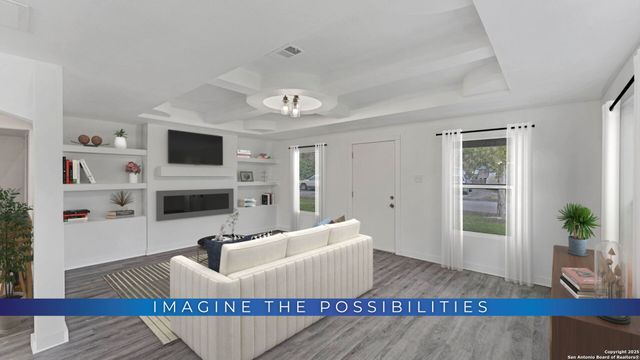 414 N Ellis St, Seguin, TX 78155