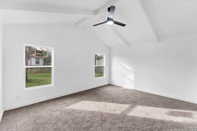 414 N Ellis St, Seguin, TX 78155