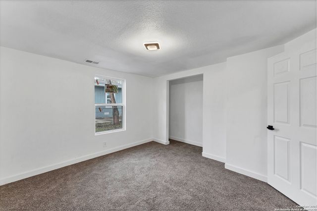 414 N Ellis St, Seguin, TX 78155