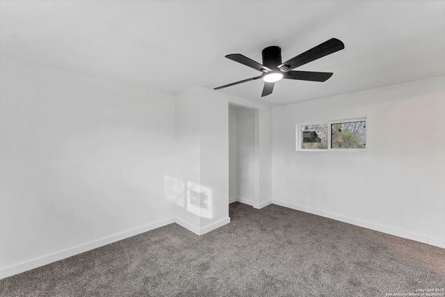 414 N Ellis St, Seguin, TX 78155