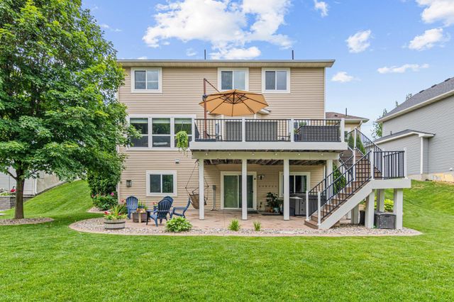 1821 Foothill Trail, Shakopee, MN 55379