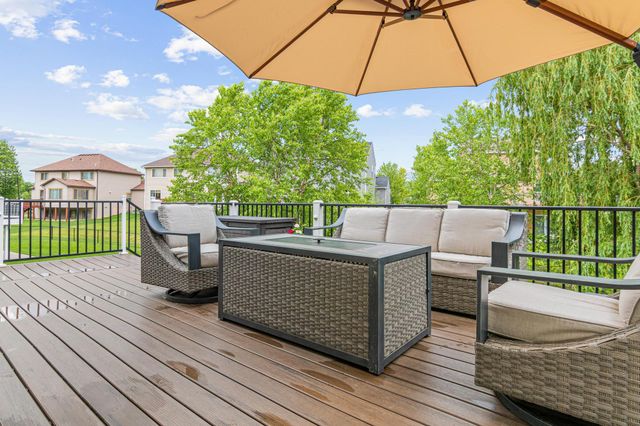 1821 Foothill Trail, Shakopee, MN 55379