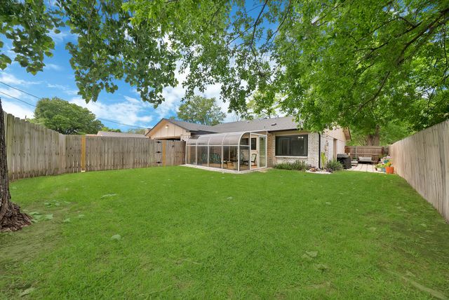 3042 Scott Drive, Rowlett, TX 75088