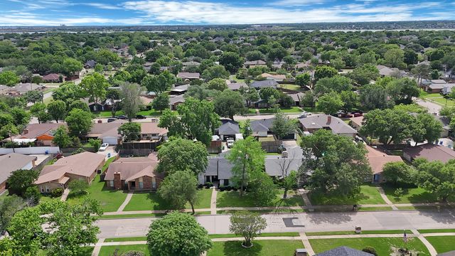 3042 Scott Drive, Rowlett, TX 75088