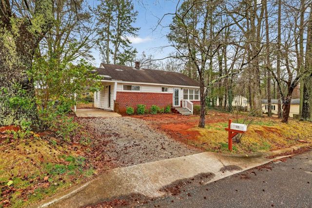 325 Merideth Circle, Spartanburg, SC 29306
