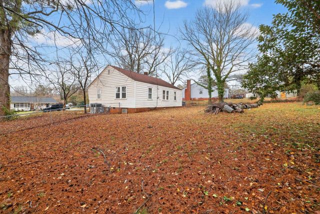 325 Merideth Circle, Spartanburg, SC 29306
