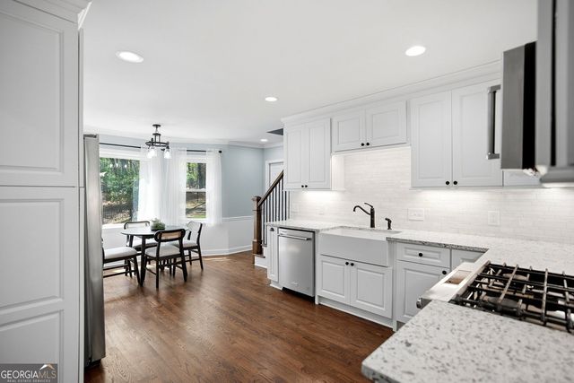 104 Crabapple Springs Drive, Woodstock, GA 30188