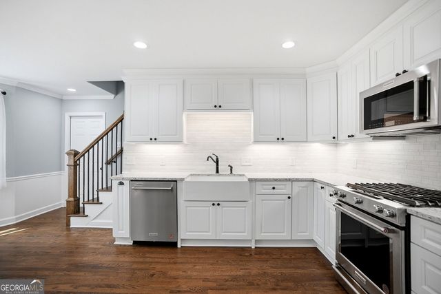 104 Crabapple Springs Drive, Woodstock, GA 30188