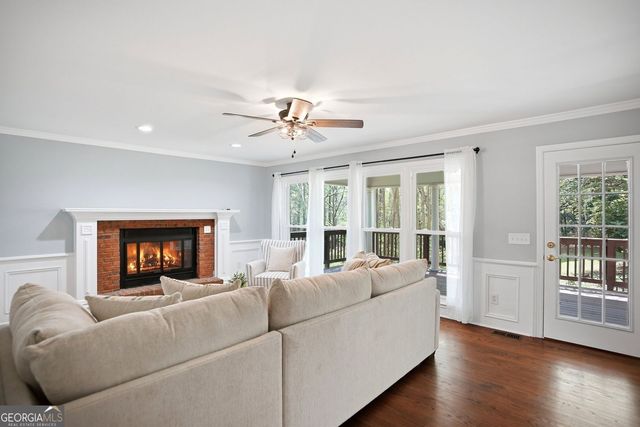 104 Crabapple Springs Drive, Woodstock, GA 30188