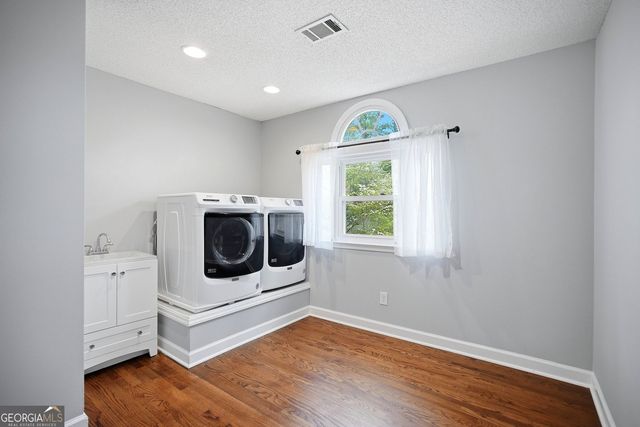 104 Crabapple Springs Drive, Woodstock, GA 30188