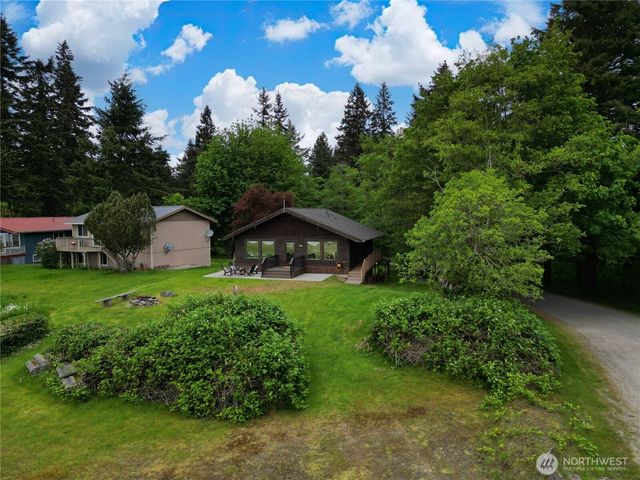 17 B Whidbey Island Drive, Hat Island, WA 98206