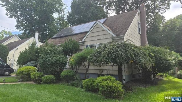 736 7th Avenue, River Edge, NJ 07661