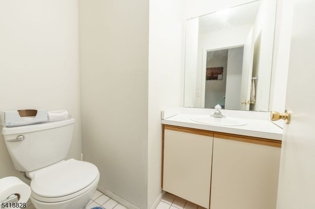 50 Woods Edge Dr 50, Roxbury Twp., NJ 07876