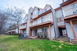 50 Woods Edge Dr 50, Roxbury Twp., NJ 07876