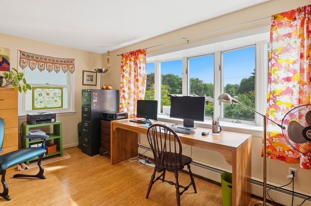 11 Farmington Circle, Marlborough, MA 01752