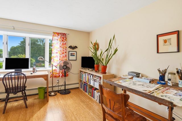 11 Farmington Circle, Marlborough, MA 01752