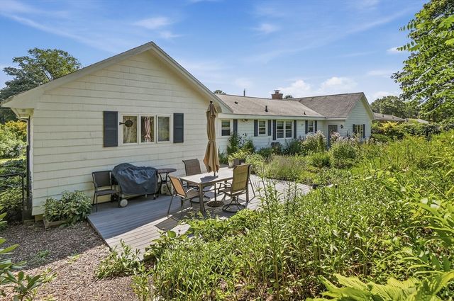 11 Farmington Circle, Marlborough, MA 01752