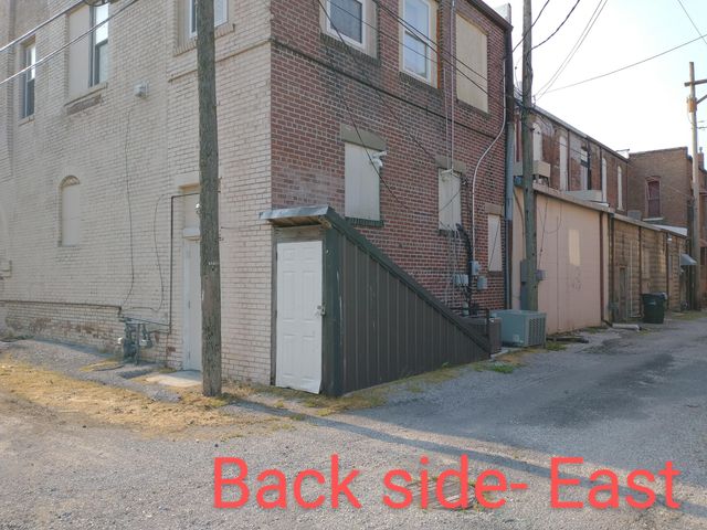 112 N Madison Avenue, Aurora, MO 65605