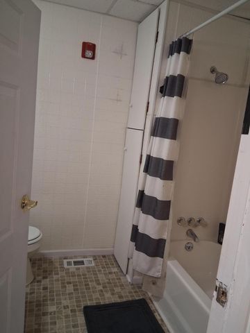 112 N Madison Avenue, Aurora, MO 65605