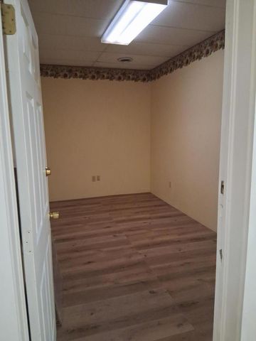 112 N Madison Avenue, Aurora, MO 65605