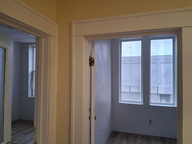 112 N Madison Avenue, Aurora, MO 65605