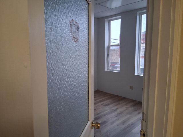 112 N Madison Avenue, Aurora, MO 65605