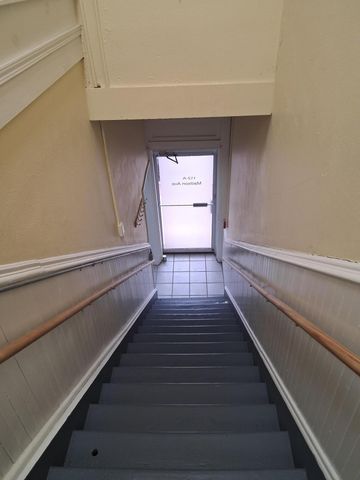 112 N Madison Avenue, Aurora, MO 65605