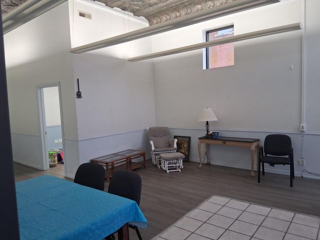 112 N Madison Avenue, Aurora, MO 65605