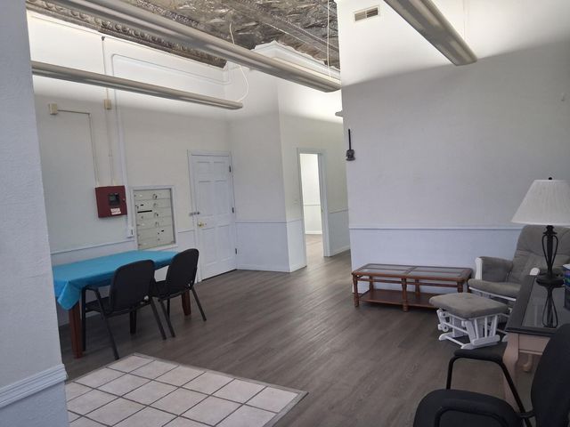 112 N Madison Avenue, Aurora, MO 65605